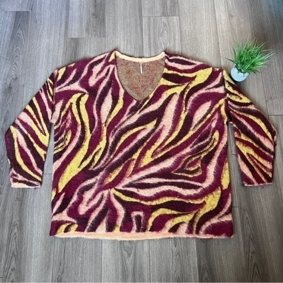 Free People Primrose Animal Tunic In Olive Combo Size Extra Large - Picture 1 of 14
